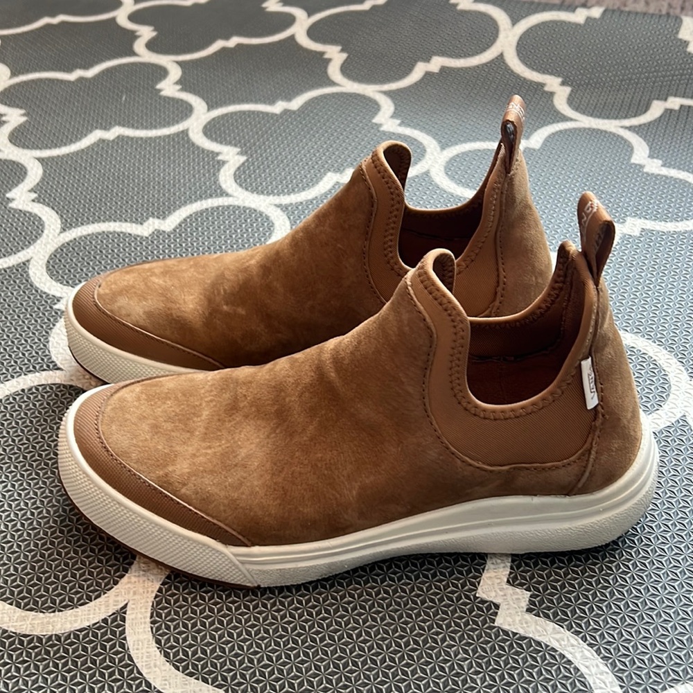Vans Ultra Cush Slip On Shoes. Women’s 9.5. Men’s 8.